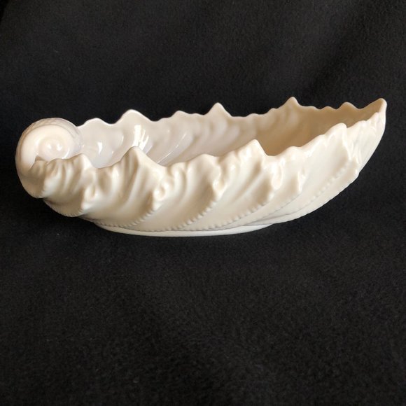 Lenox Shell China Bowl - Serving Dish / Center Piece / Candy Dish - Picture 1 of 5